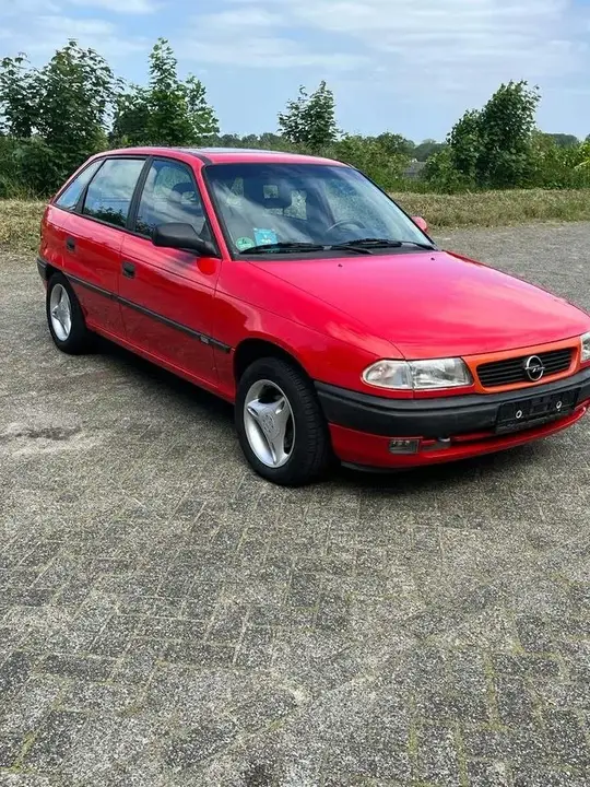 Opel Astra F