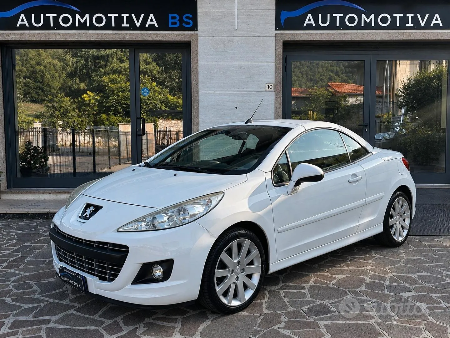 Peugeot 207 2013 photo 2