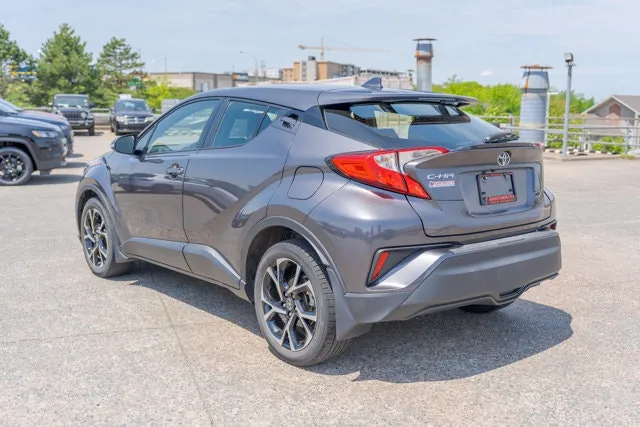 Toyota C-Hr 2021 photo 3
