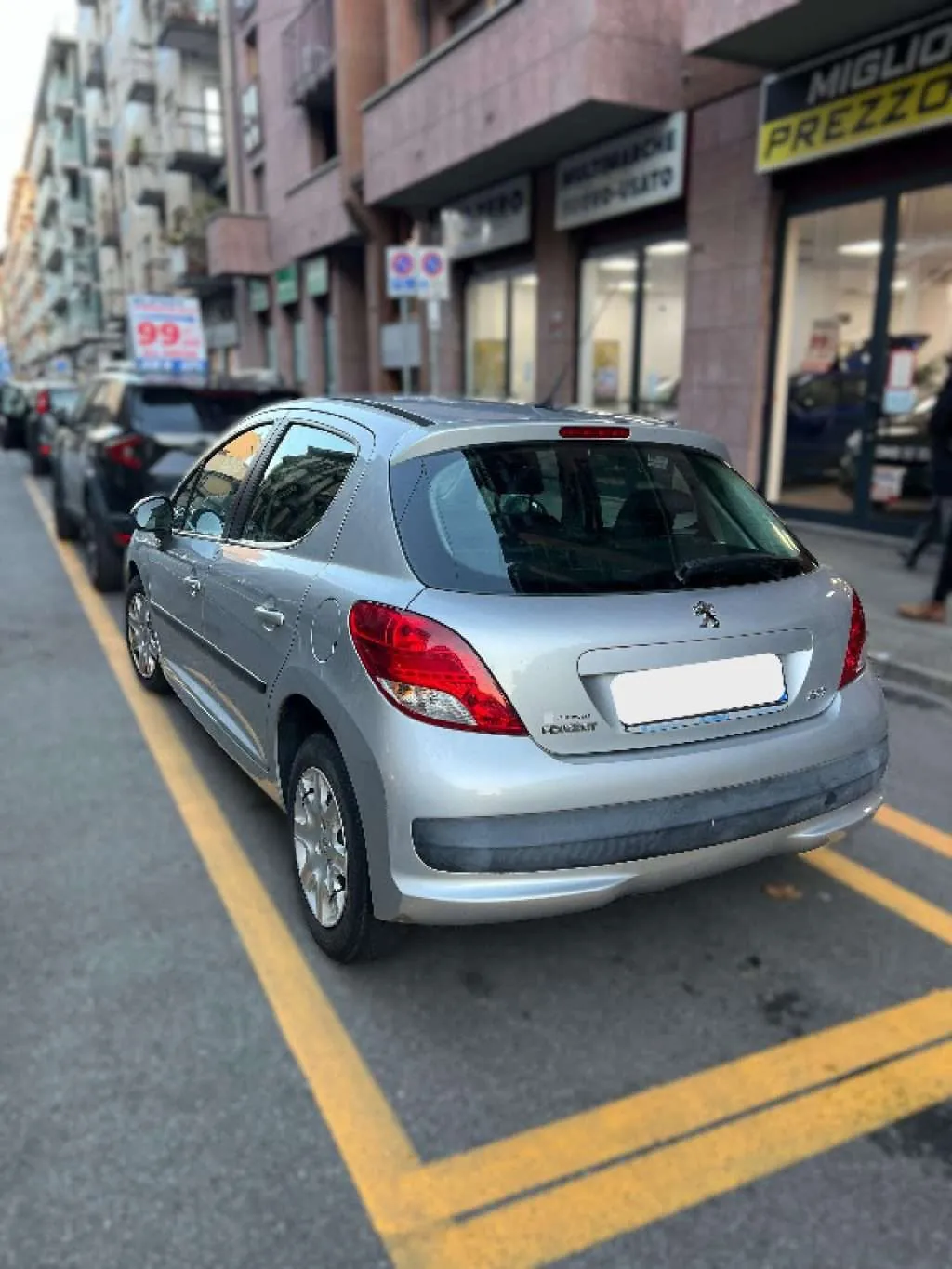 Peugeot 207 2009 photo 2