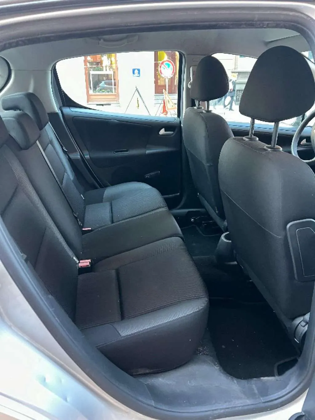 Peugeot 207 2009 photo 5