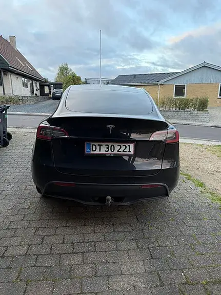 Tesla Model Y 2022 photo 4
