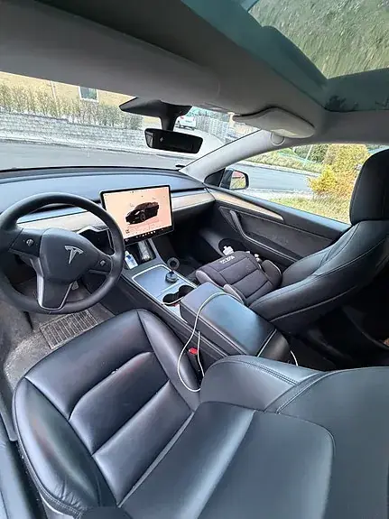 Tesla Model Y 2022 photo 5