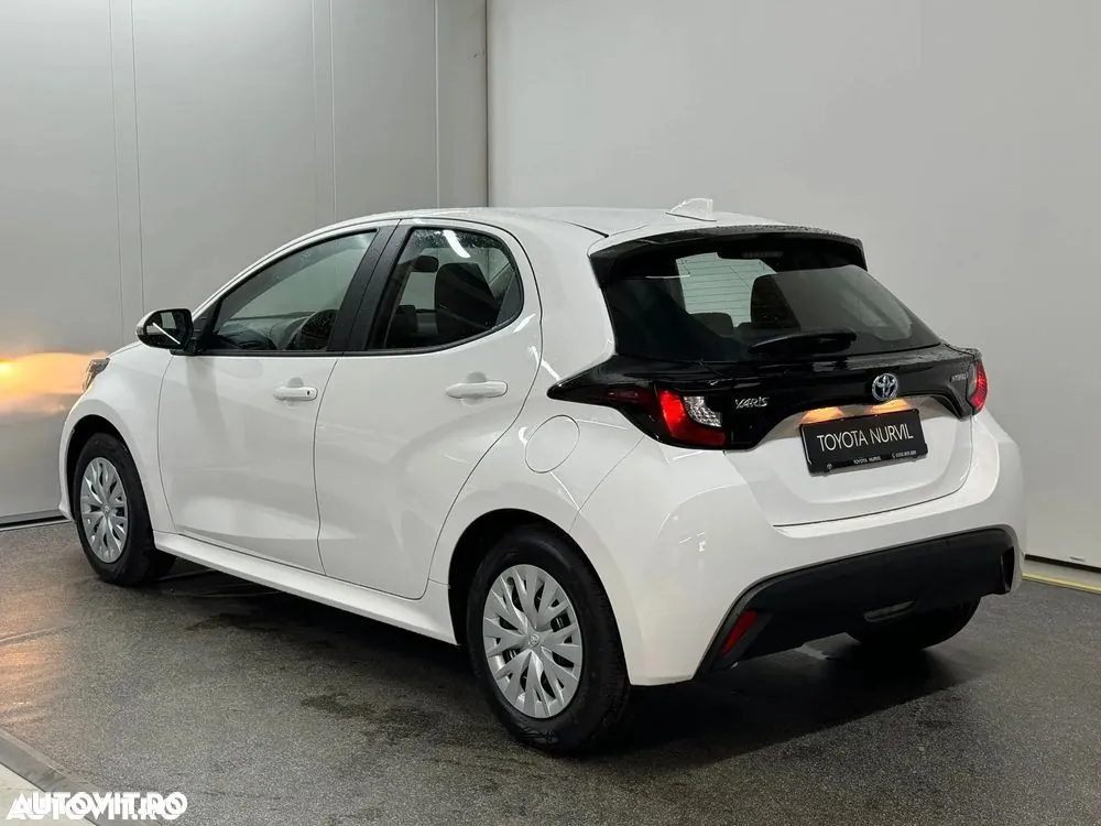 Toyota Yaris 2023 photo 5