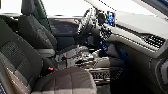 Ford Kuga 2022 photo 3