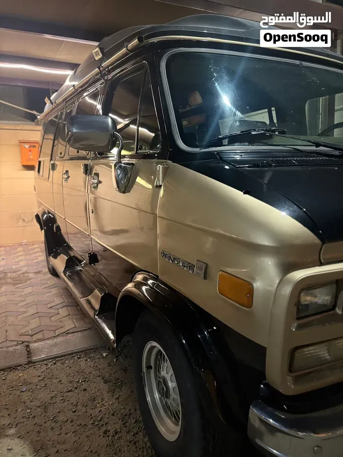 GMC Savana 1995 photo 2