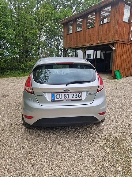 Ford Fiesta 2013 photo 3