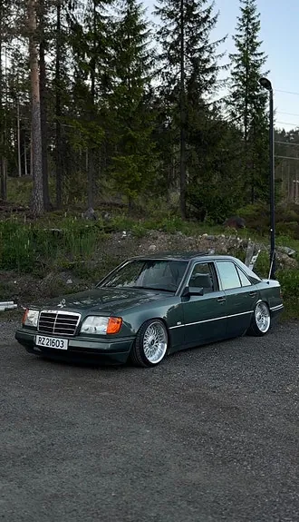 Mercedes-Benz E220