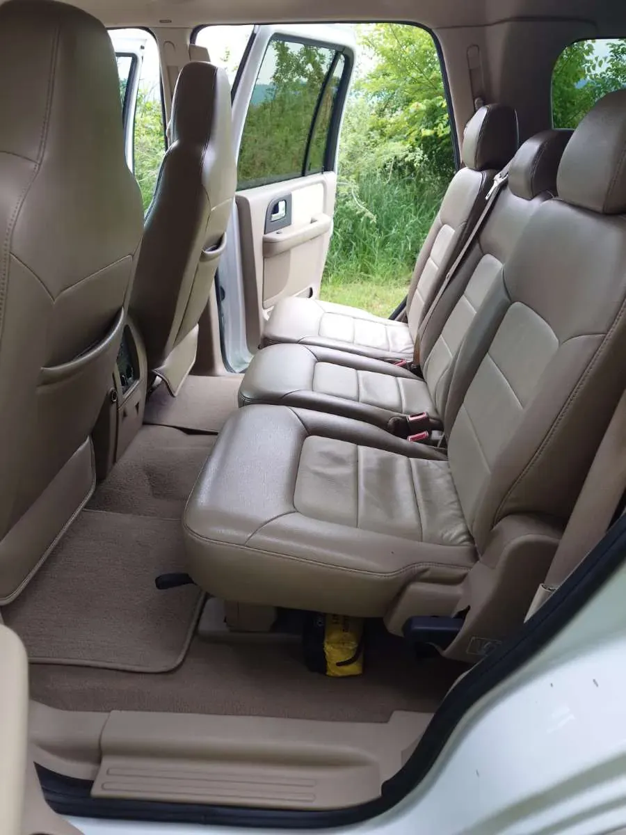 Ford Expedition 2005 photo 3