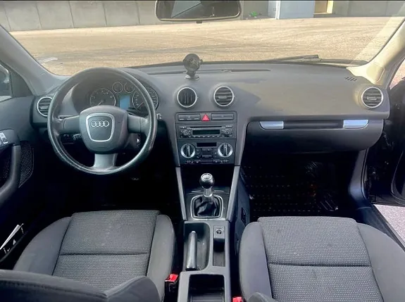 Audi A3 2005 photo 2