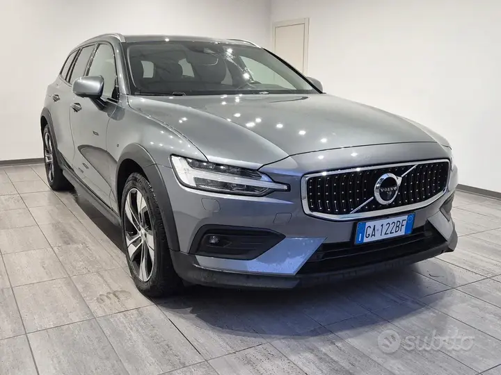 Volvo V60 Cross Country 2020 photo 3