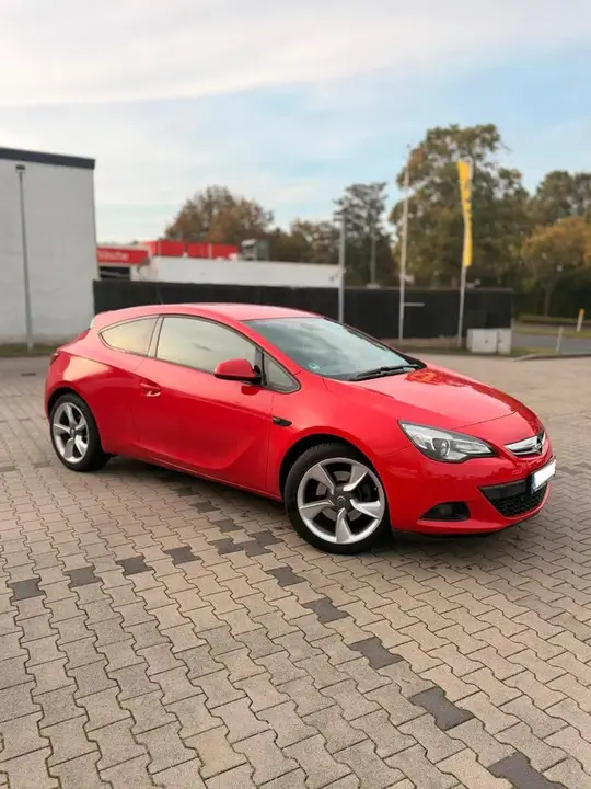 Opel Astra J Gtc