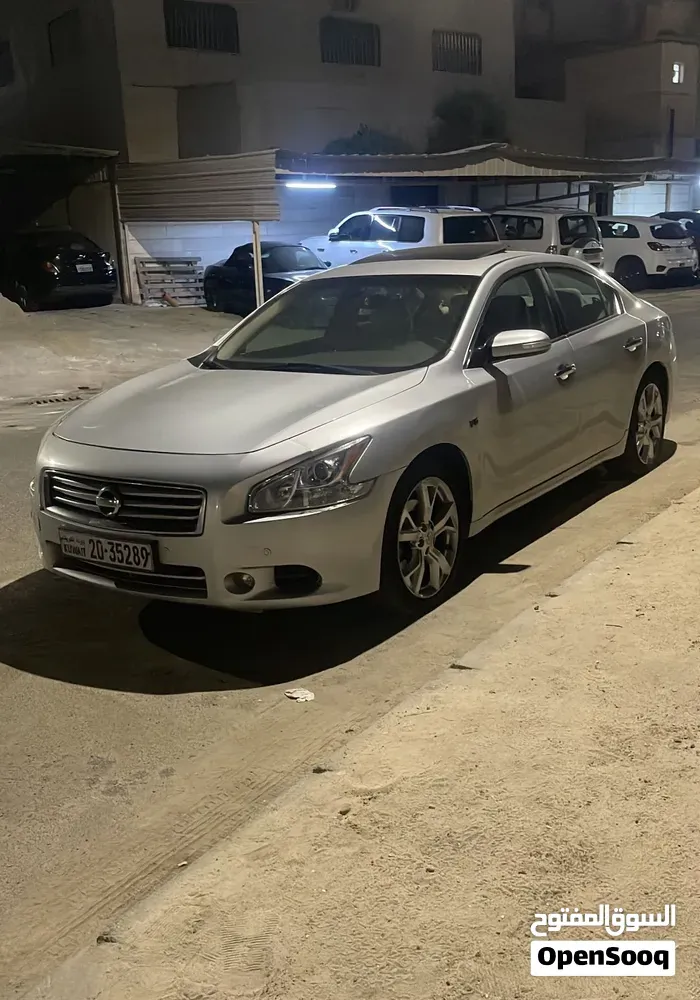 Nissan Maxima 2011 photo 5