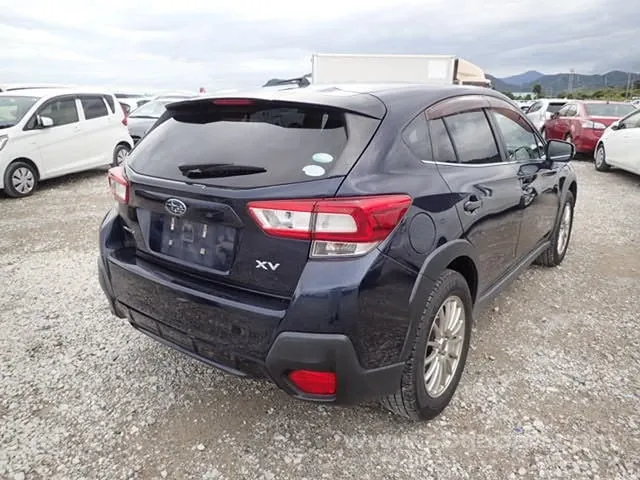 Subaru Xv 2017 photo 4
