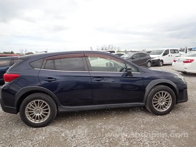 Subaru Xv 2017 photo 5