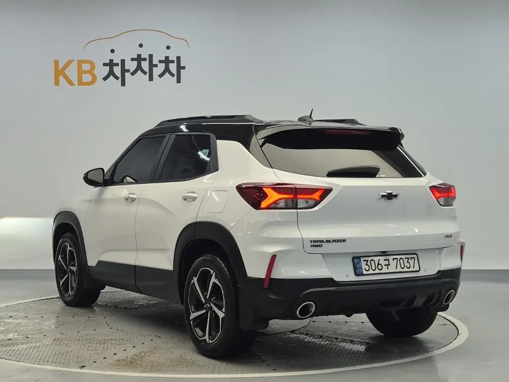 Chevrolet Trailblazer 2022 photo 2