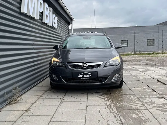 Opel Astra 2012 photo 5