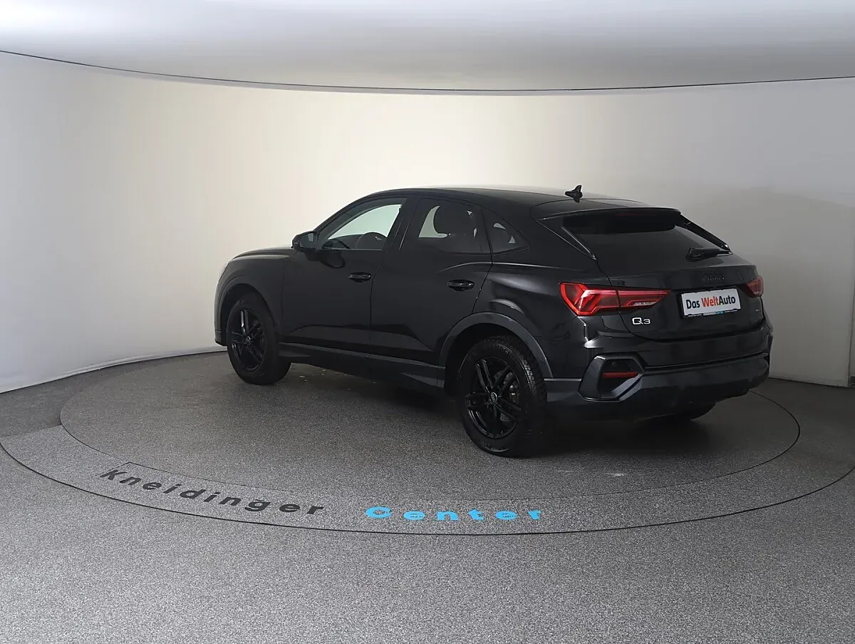 Audi Q3 2024 photo 2