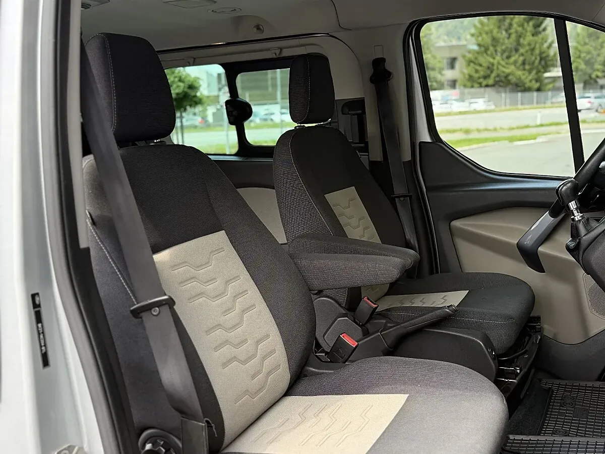 Ford Tourneo Custom 2015 photo 2
