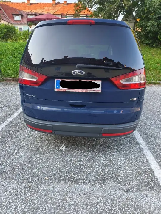 Ford Galaxy 2009 photo 3