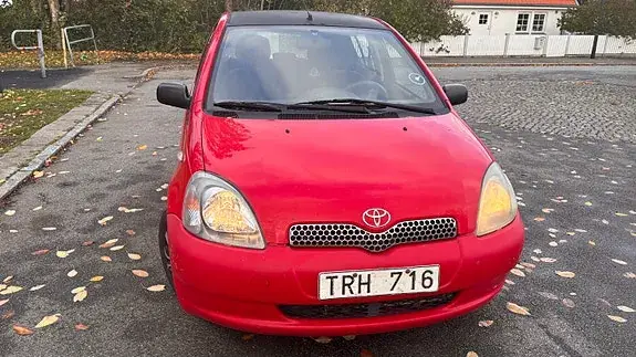 Toyota Yaris 2002 photo 4