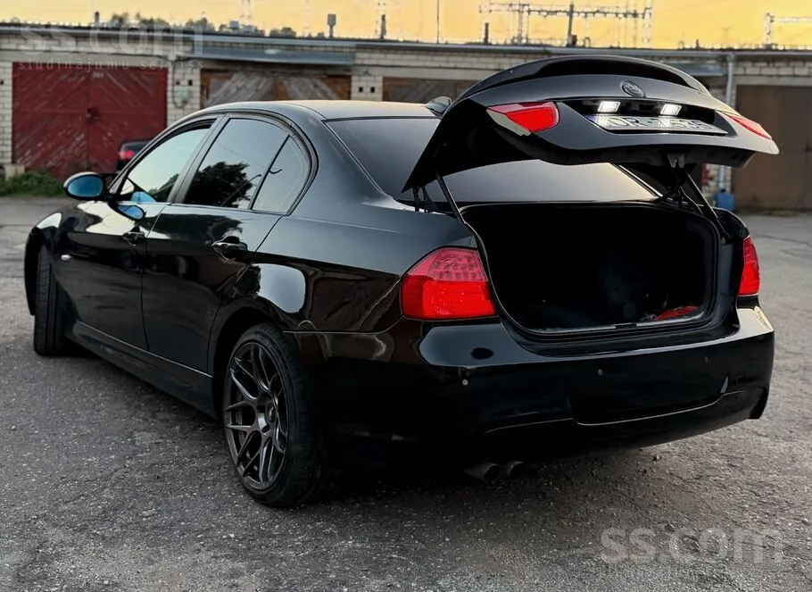 BMW 330D 2006 photo 4
