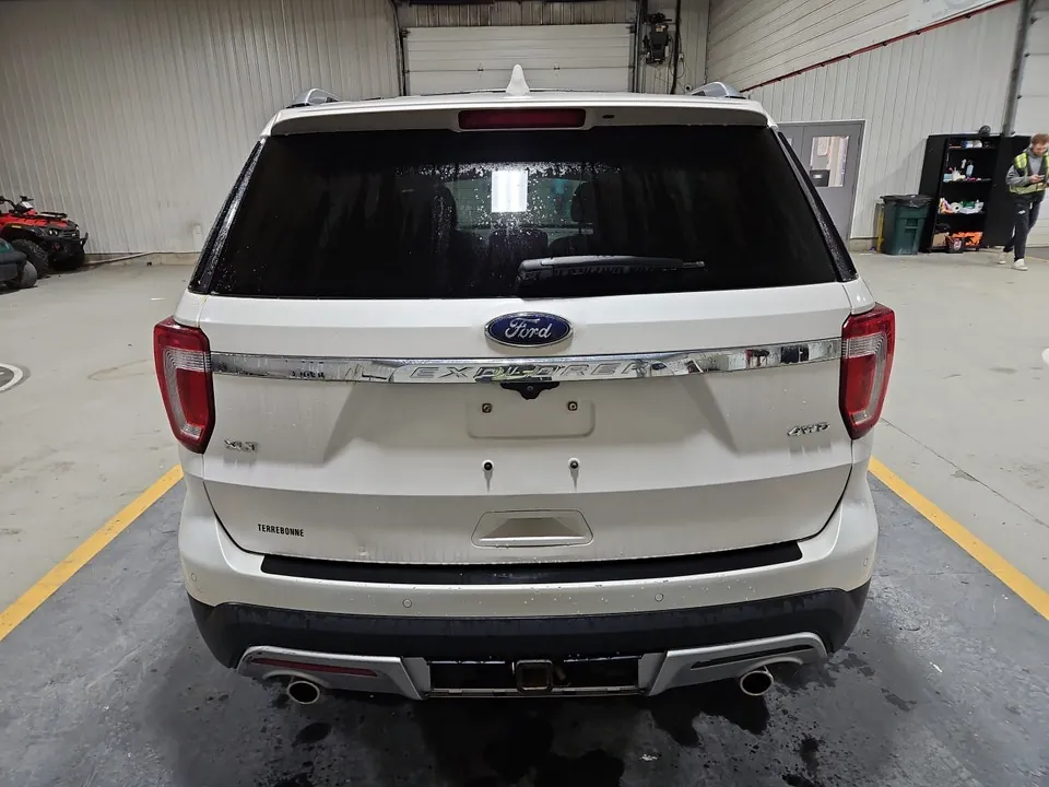 Ford Explorer 2017 photo 4