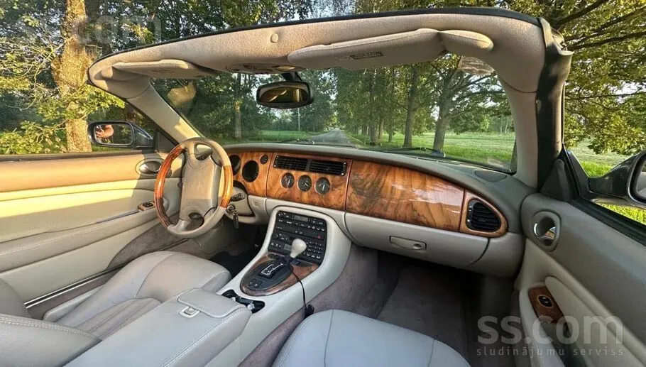 Jaguar Xk 2000 photo 4