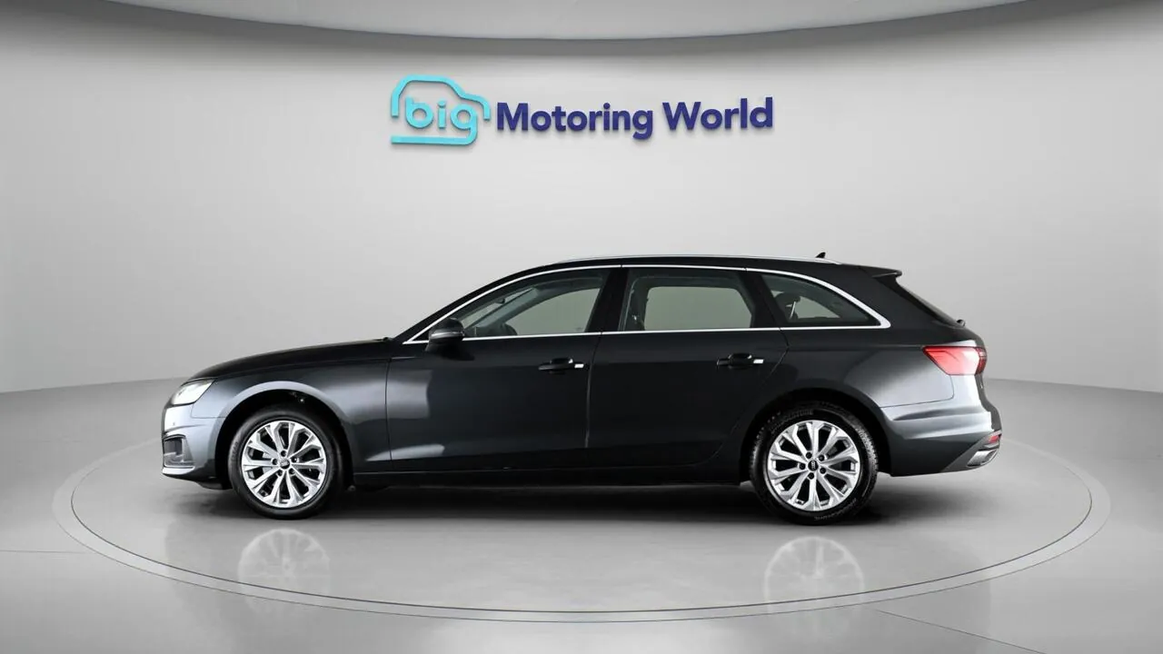 Audi A4 Avant 2021 photo 5
