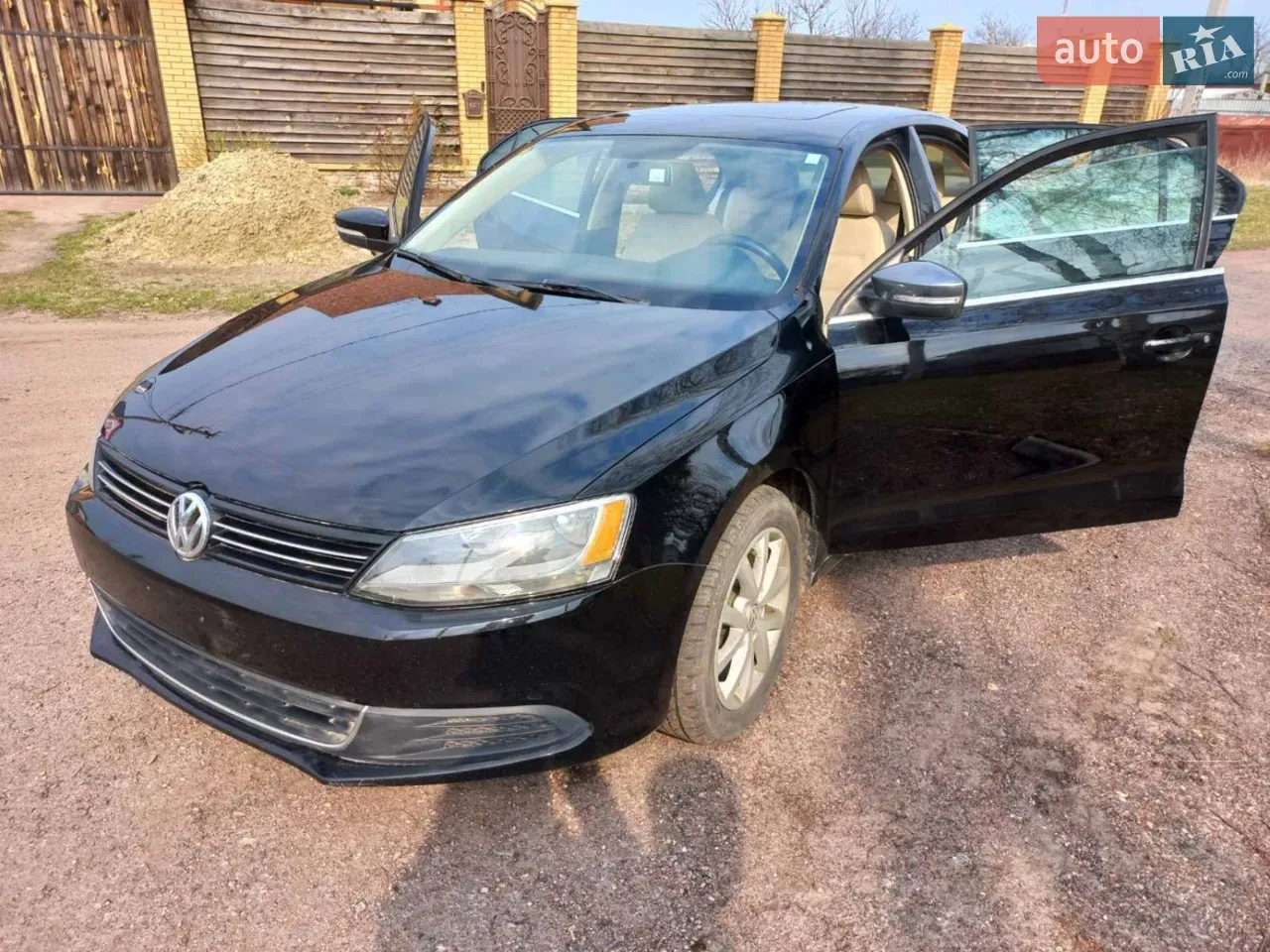 Volkswagen Jetta 2012 photo 2