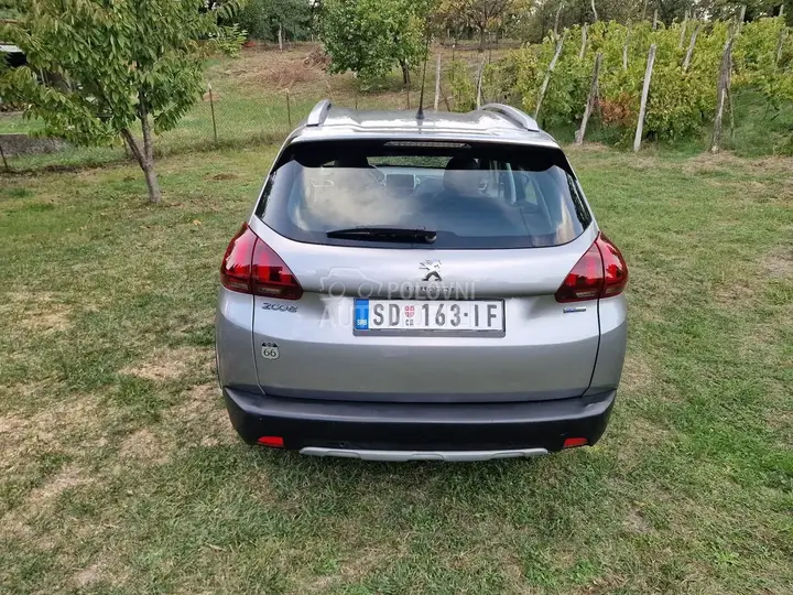 Peugeot 2008 2016 photo 5