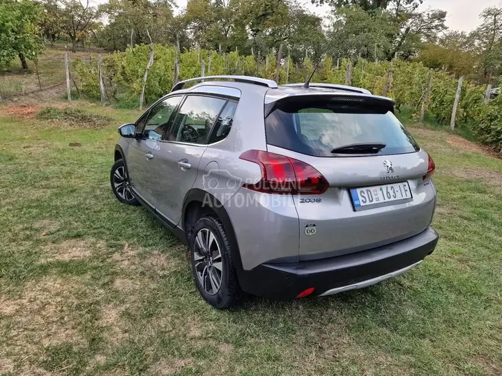 Peugeot 2008 2016 photo 4