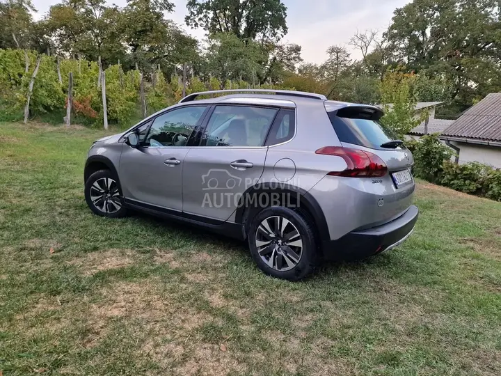 Peugeot 2008 2016 photo 3