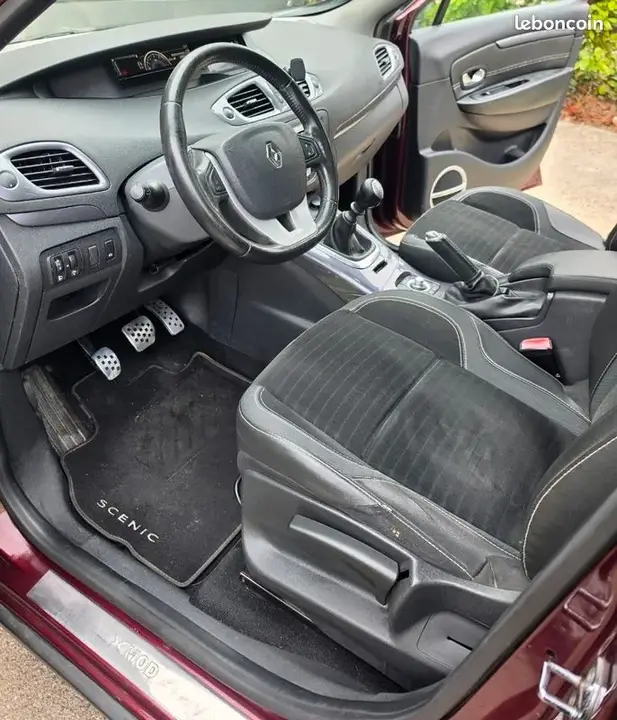 Renault Scenic 2014 photo 3