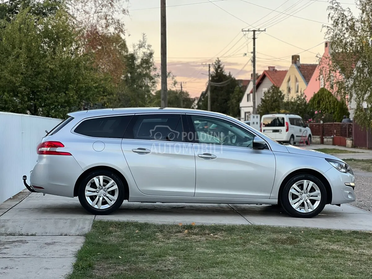 Peugeot 308 2014 photo 5