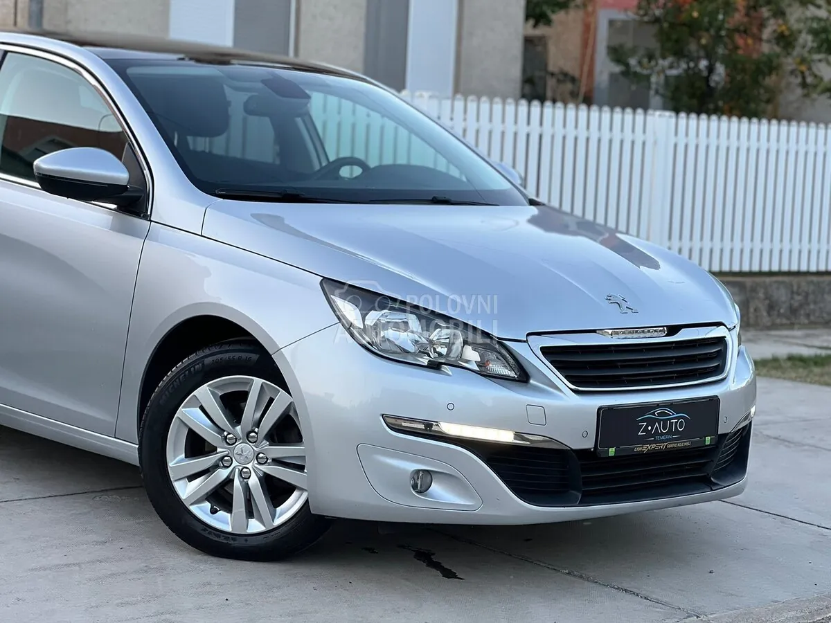 Peugeot 308 2014 photo 2