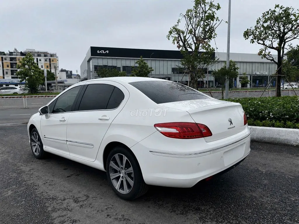 Peugeot 408 2016 photo 2