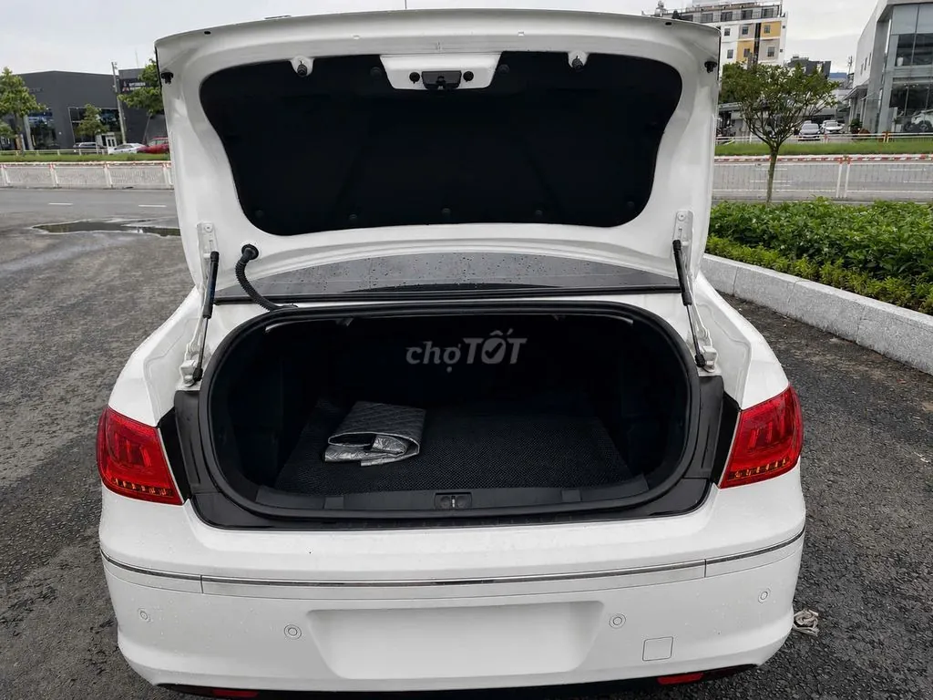 Peugeot 408 2016 photo 3
