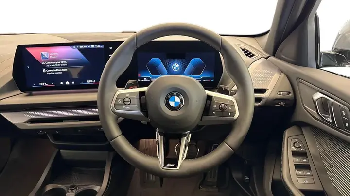 BMW 1 Series 2026 photo 5