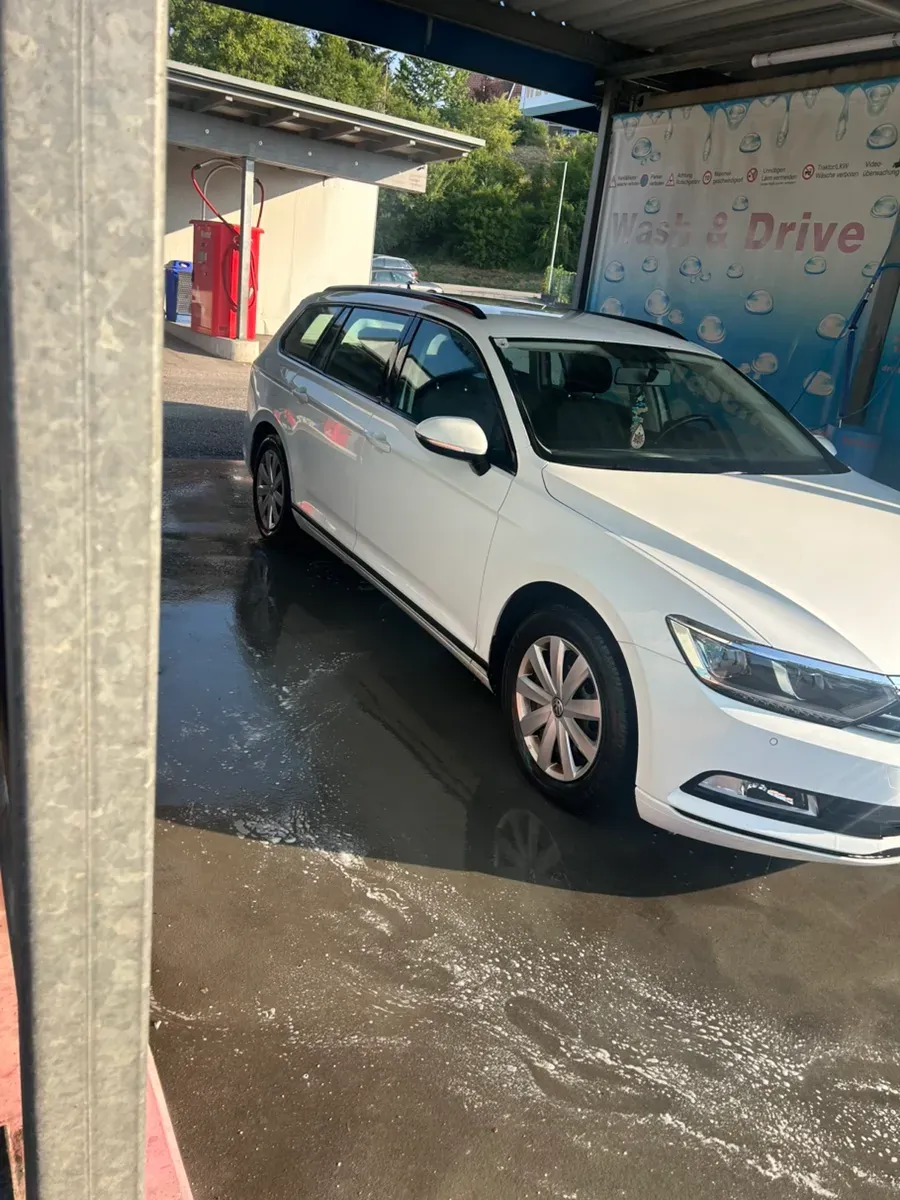 Volkswagen Passat 2016 photo 2