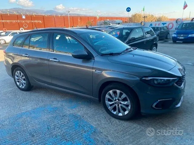 Fiat Tipo 2018 photo 2
