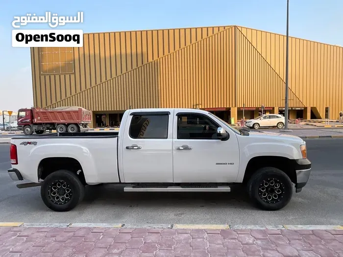 GMC Sierra 2011 photo 4