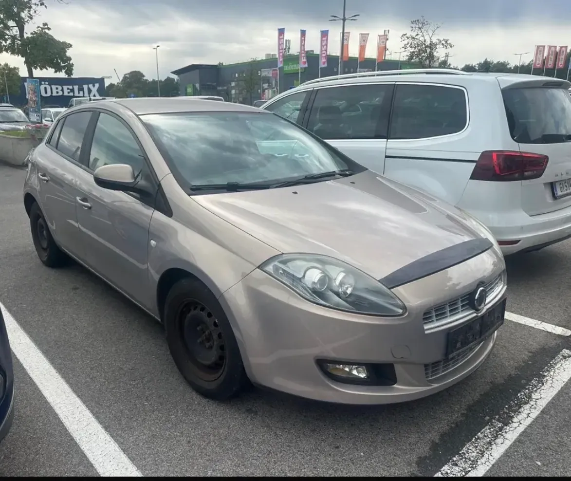 Fiat Bravo 2010 photo 2