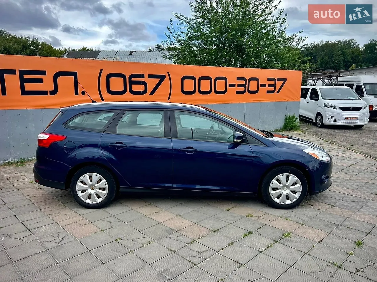 Ford Focus 2011 photo 5