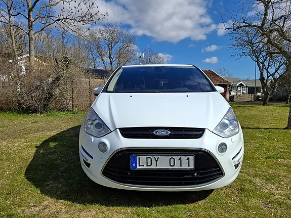 Ford S-Max 2011 photo 2