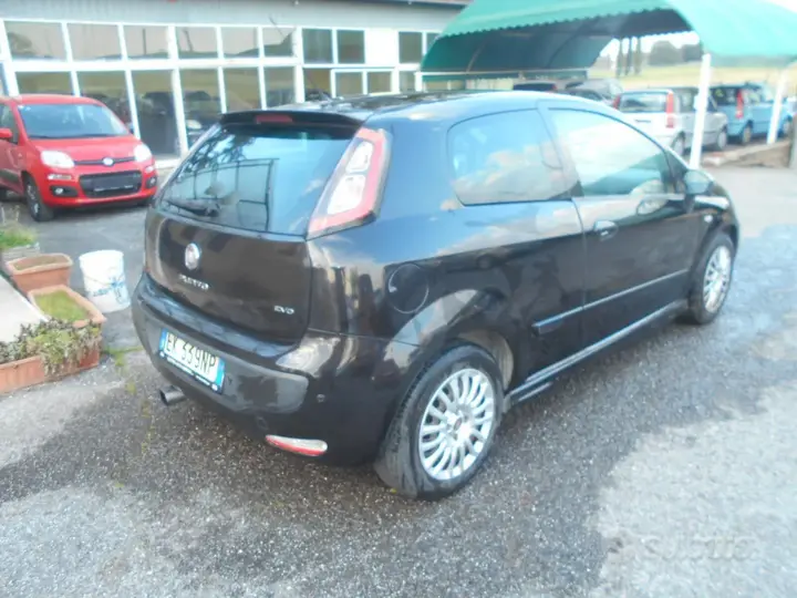 Fiat Punto Evo 2012 photo 5