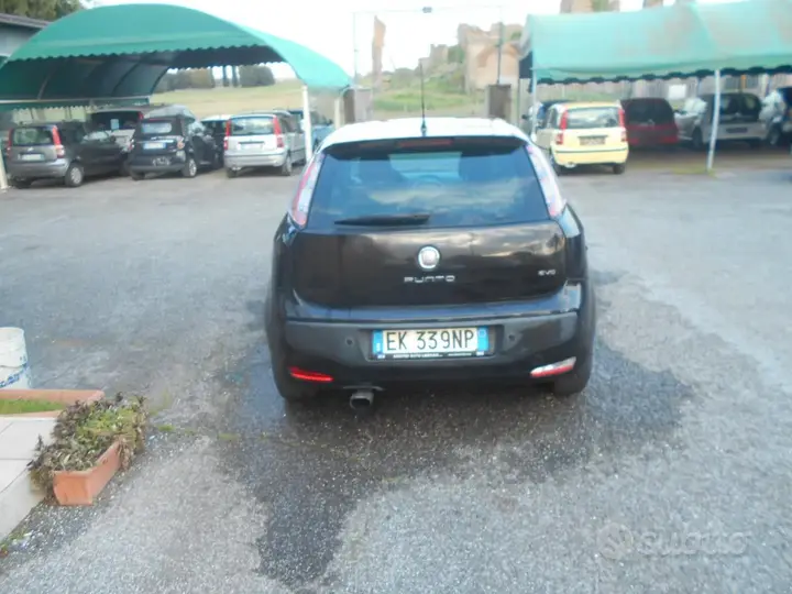 Fiat Punto Evo 2012 photo 4