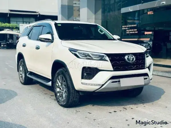 Toyota Fortuner 2022 photo 2