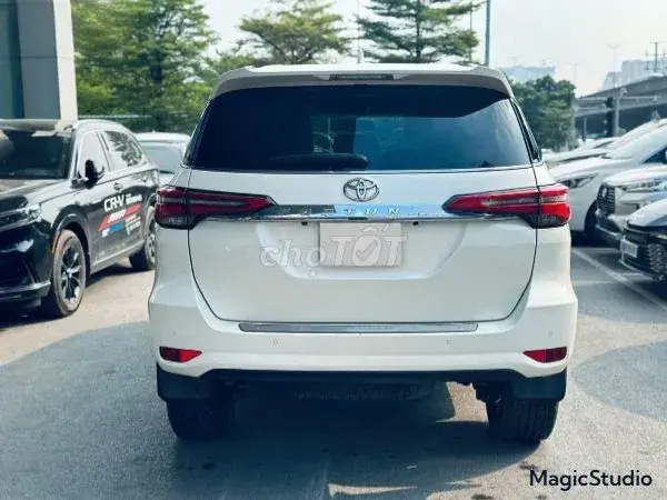 Toyota Fortuner 2022 photo 4