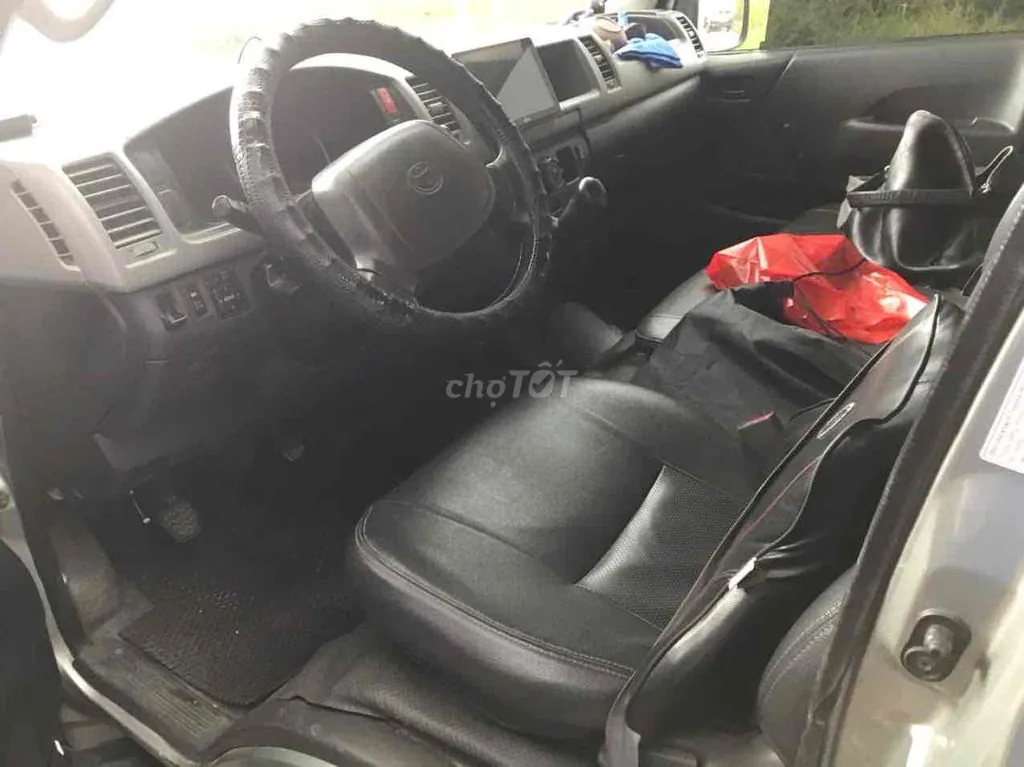 Toyota Hiace 2008 photo 3